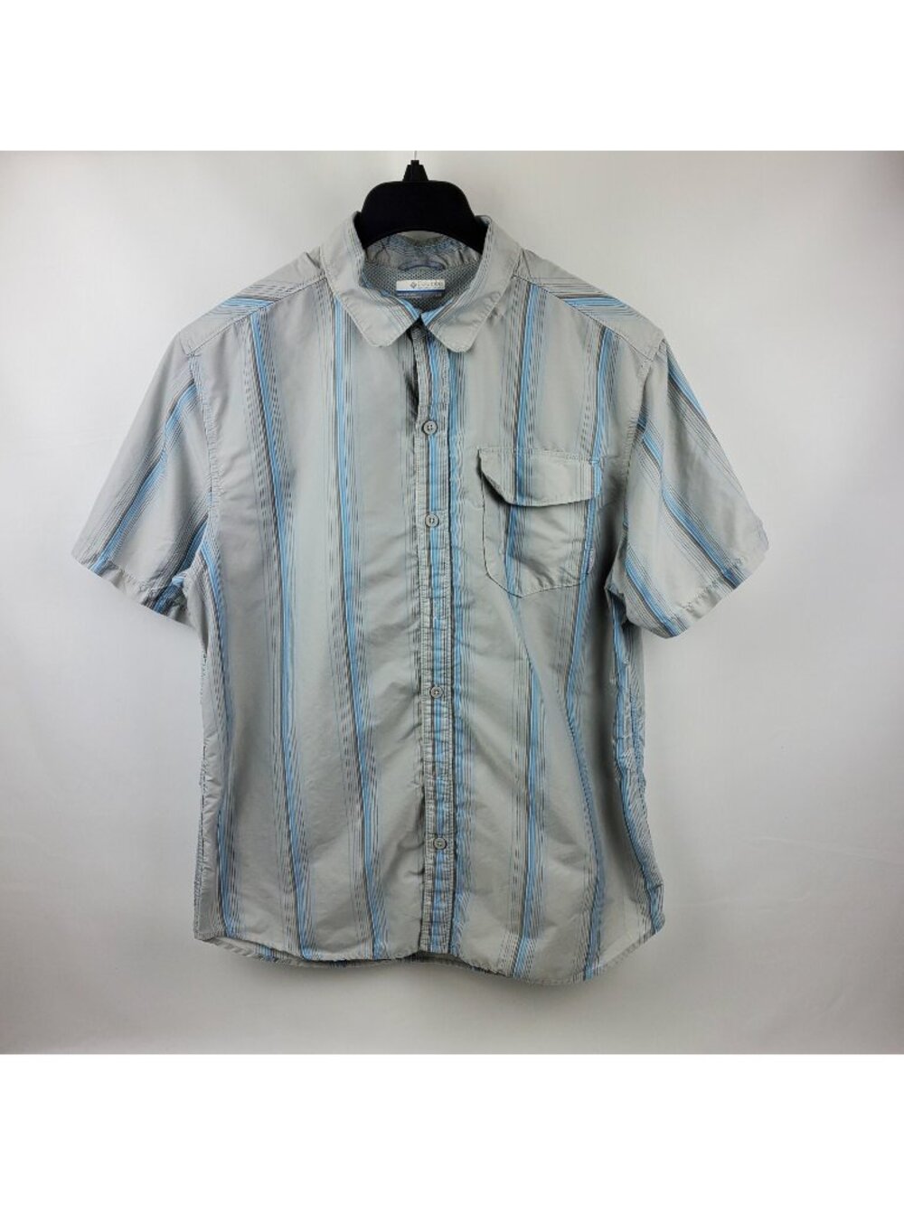 Columbia Sportswear Shirt Short Sleeve Button Up  Men Large Gray W/Blue Stripes